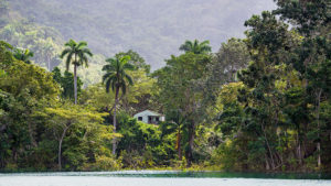 einsames Bauernhaus am Hanabanilla See