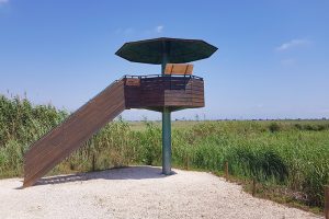 Aussichtsturm zum Vögel beobachten