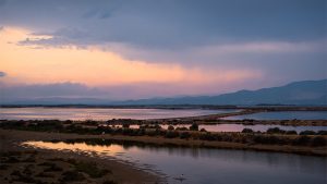 Sonnenuntergang über den Salinen im Ebrodelta